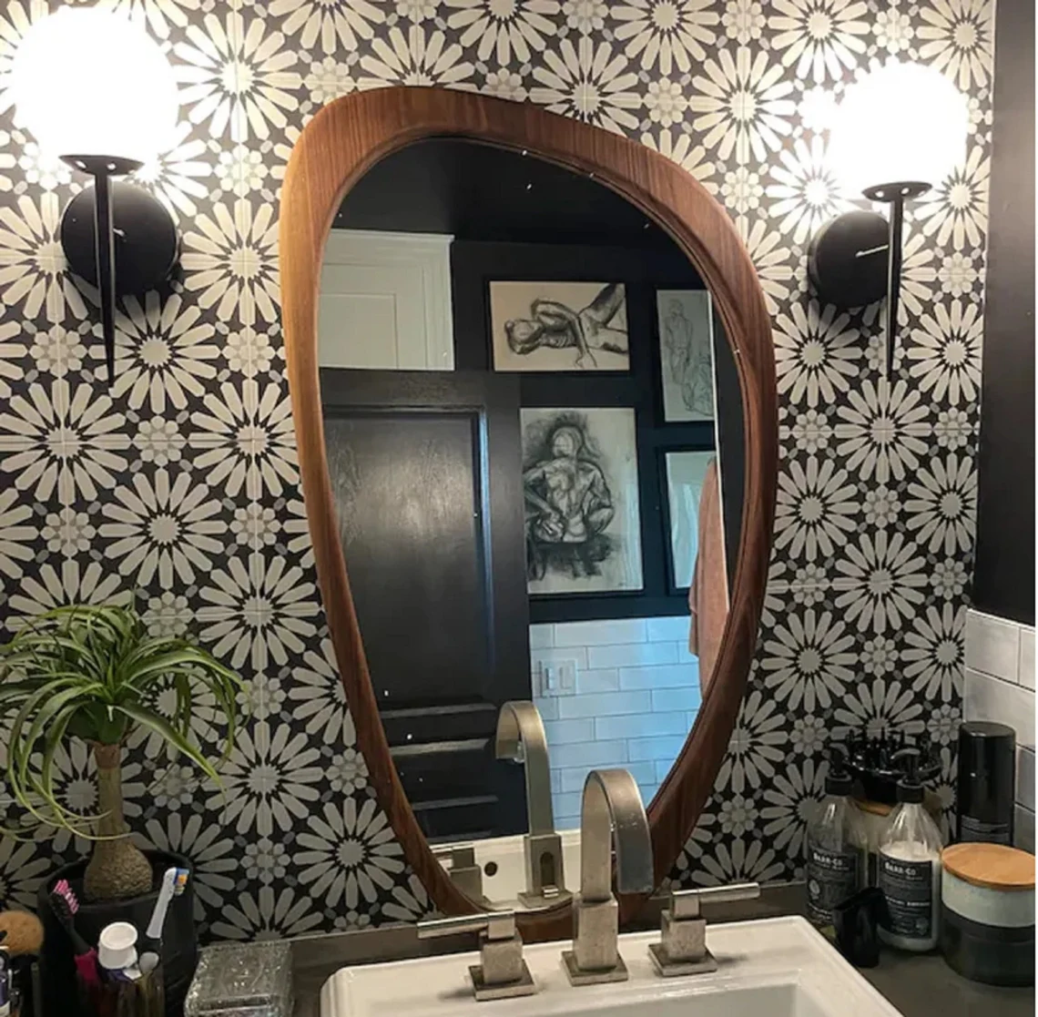 Mirror decor